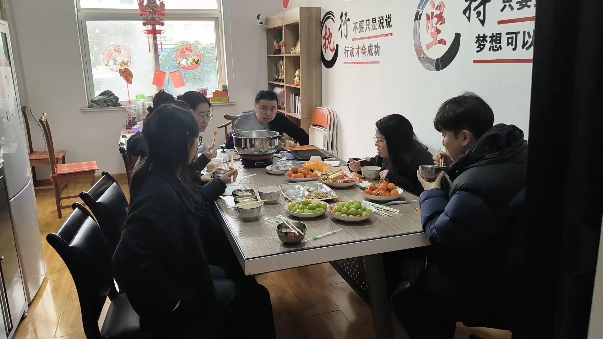 Fête des lanternes de la société Haozhifeng
